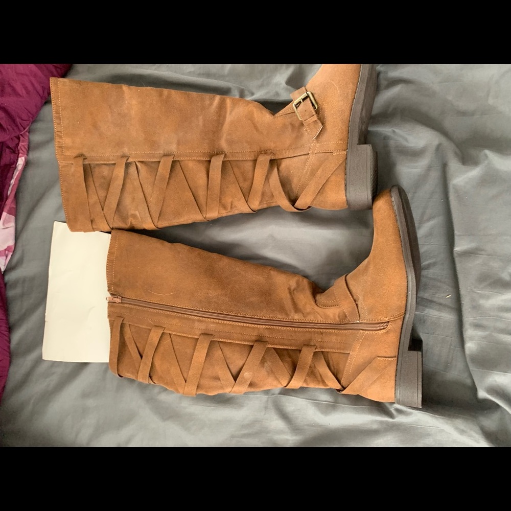Riding boots, brand new never worn with out box.